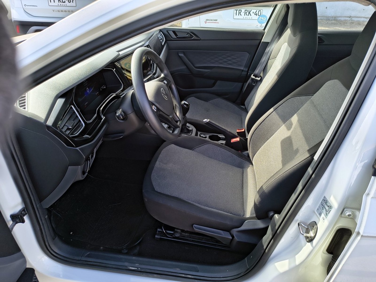 Volkswagen POLO 1.6 GASOLINA 4X2 T/M 2025 - Imagen 12 de 20