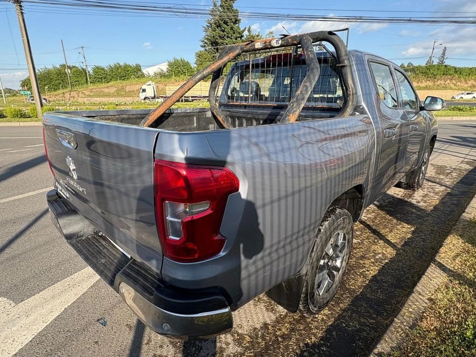 Peugeot LANDTREK 4X4 1.9 MT 2023 - Foto 5 de 12