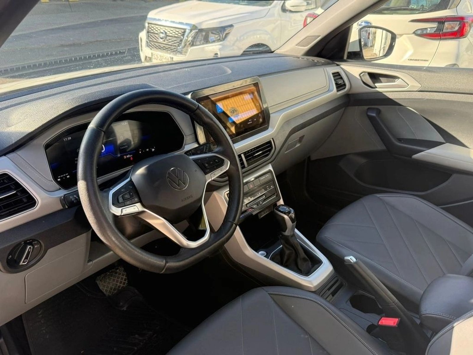 Volkswagen T-CROSS 1.0 TSI COMFORTLINE AT 2025 - Imagen 9 de 15