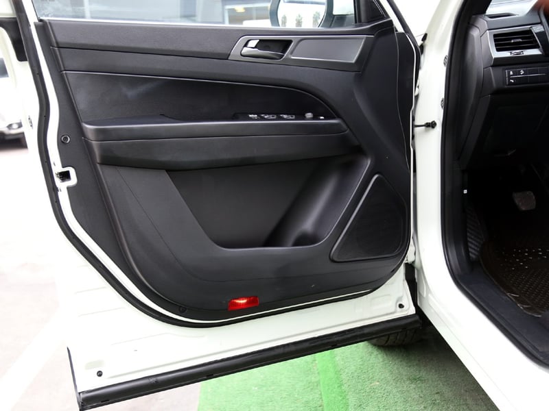 SsangYong MUSSO GRAND MUSSO 2.2 4X2 MT DISEL 2023 - Imagen 11 de 20