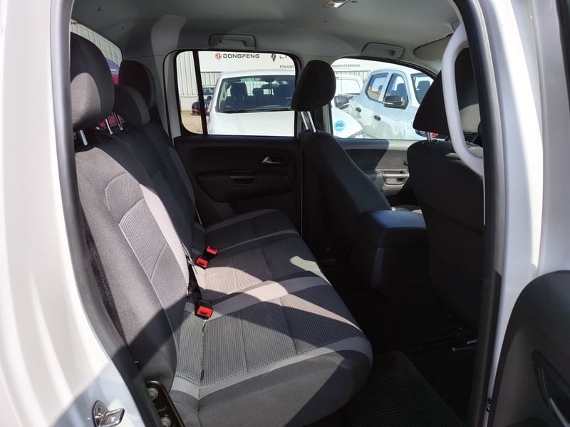 Volkswagen AMAROK TRENDLINE 4X4 2.0 2023 - Imagen 20 de 20