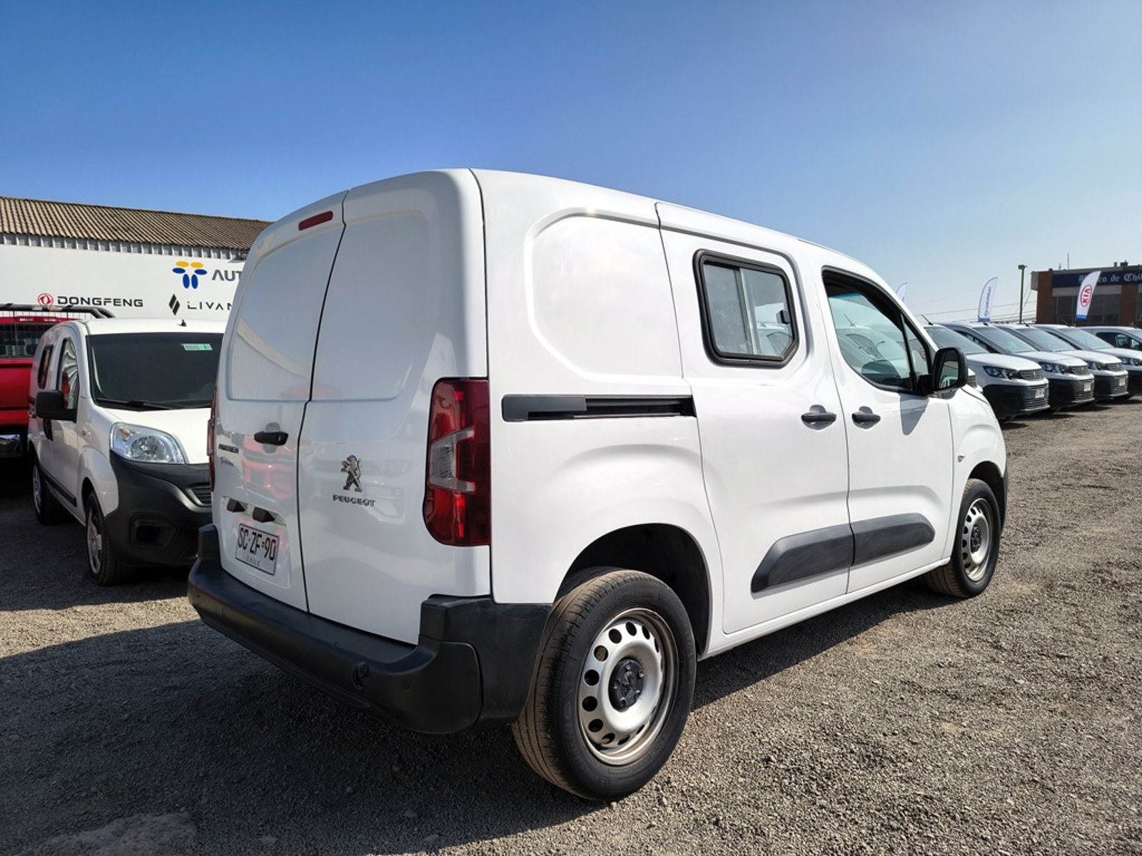 PEUGEOT PARTNER PARTNER L1 1.6 Diesel 4x2 T/M 2022 - Imagen 7 de 15
