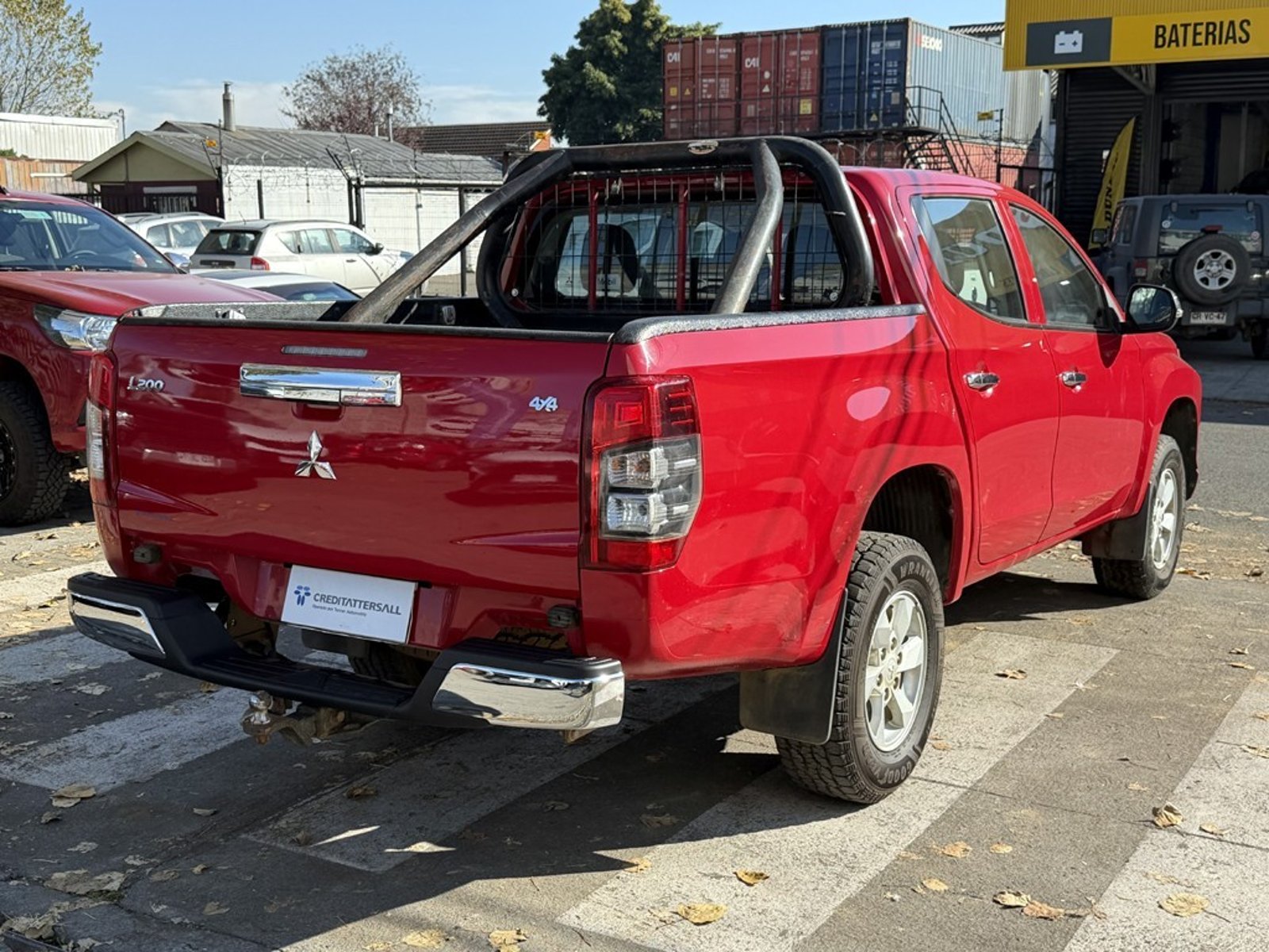 Mitsubishi L200 2.4 KATANA CRT 4X4 MT 2023 - Imagen 5 de 20