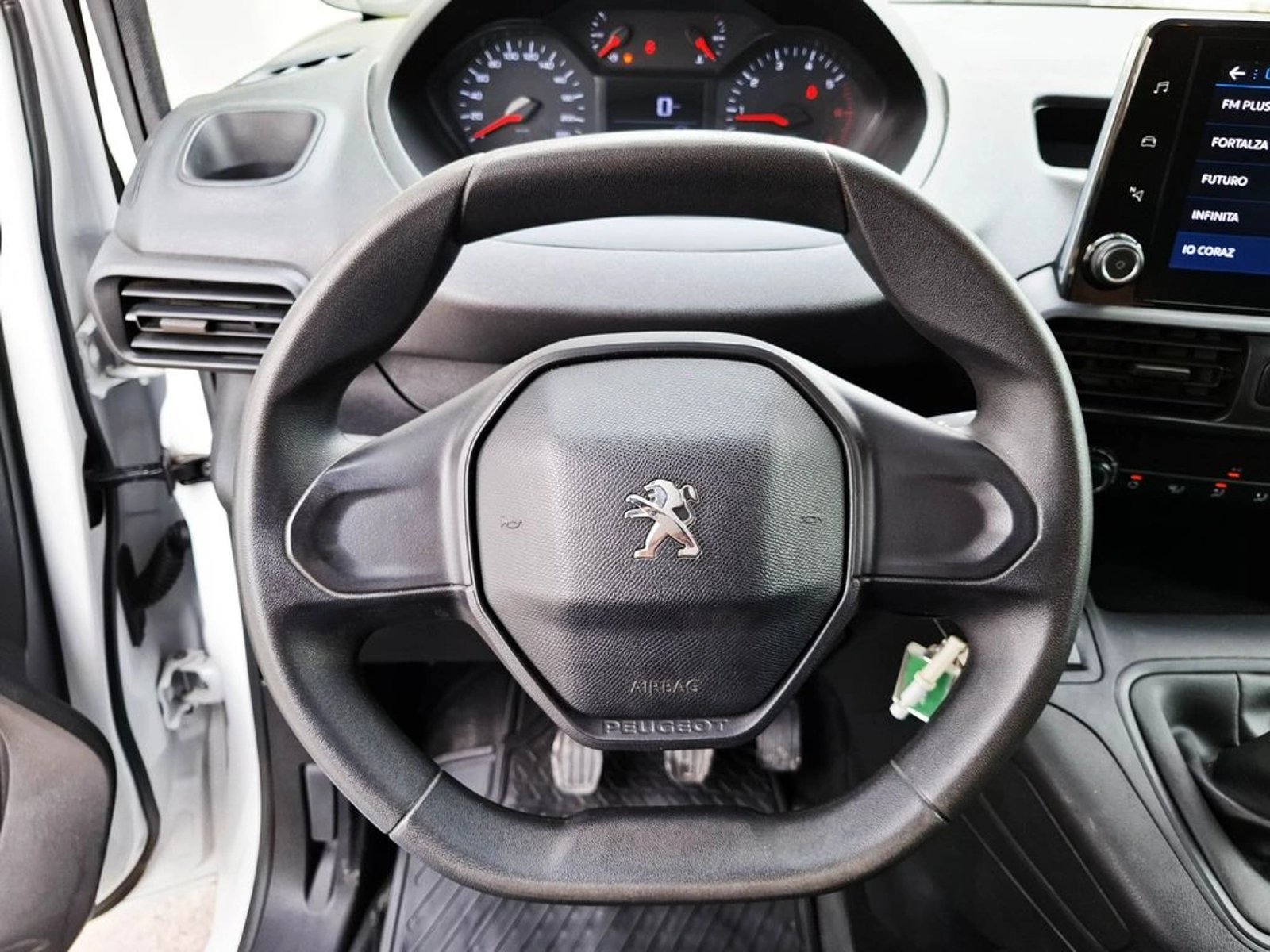 PEUGEOT PARTNER L1 1.5 HDI 2024 - Imagen 12 de 17