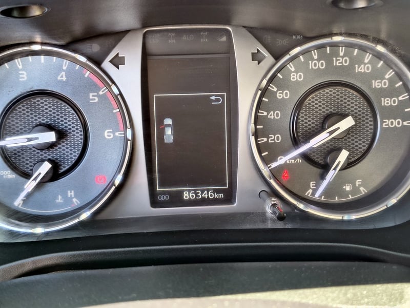 Toyota HILUX 2.4 Diesel 4x2 T/M 2023 - Imagen 12 de 20