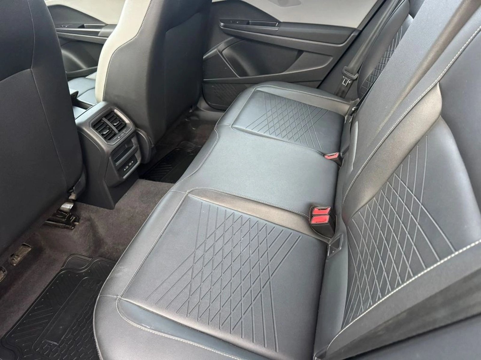 VOLKSWAGEN TAOS TAOS 2025 - Imagen 6 de 6