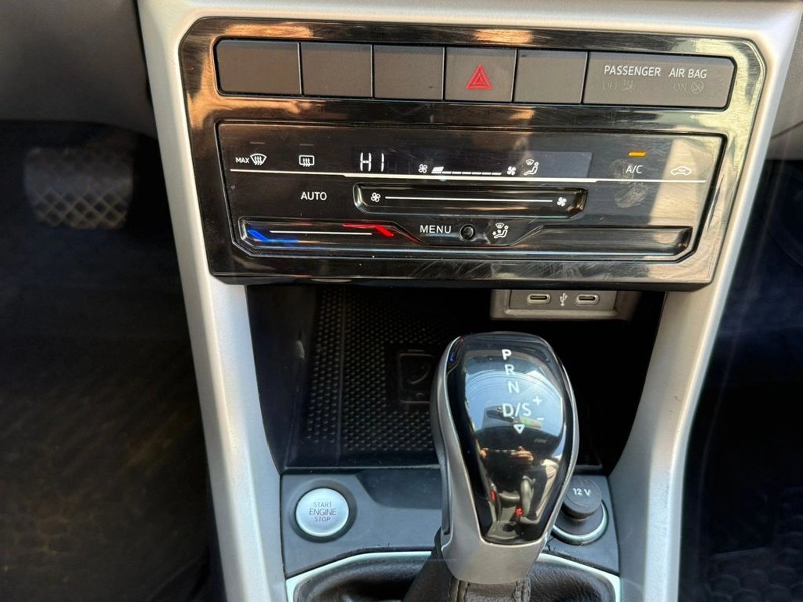 VOLKSWAGEN T-CROSS 1.0 TSI COMFORTLINE AT 2025 - Imagen 10 de 12