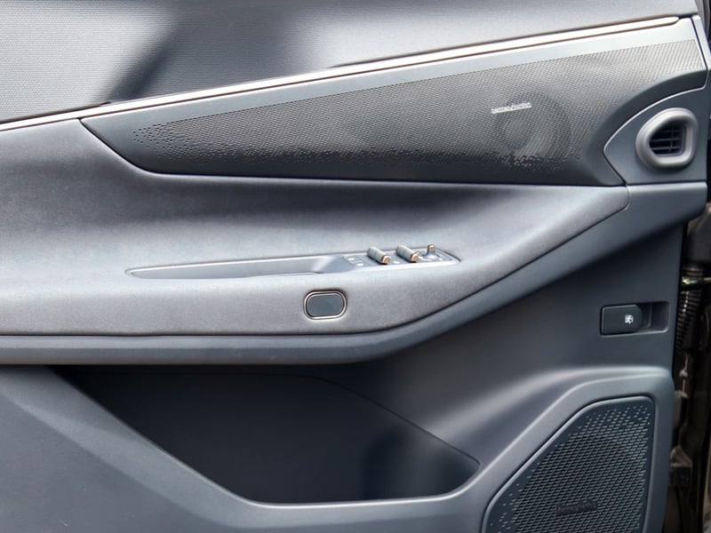 Lynk & Co 08 08 PHEV 2027 - Imagen 12 de 20