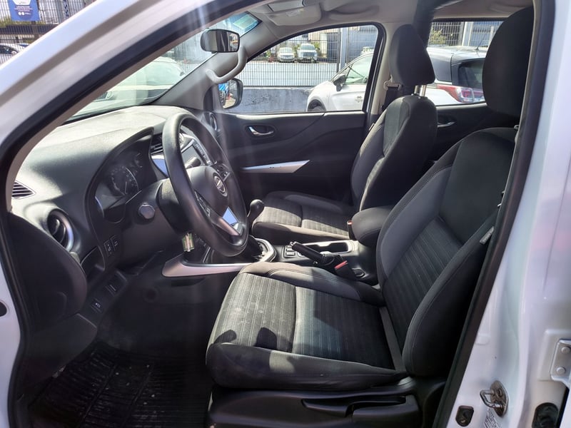 Nissan NAVARA 2.3 Diesel 4x2 T/M 2024 - Imagen 9 de 20