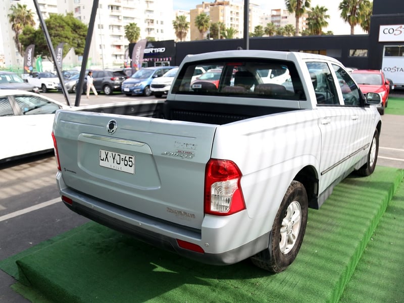 SsangYong ACTYON SPORTS 2.2 4X2 MT 2020 - Imagen 7 de 20
