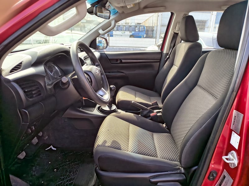 Toyota HILUX DX TSS 2.4 Diesel 4X2 T/M 2023 - Imagen 10 de 20