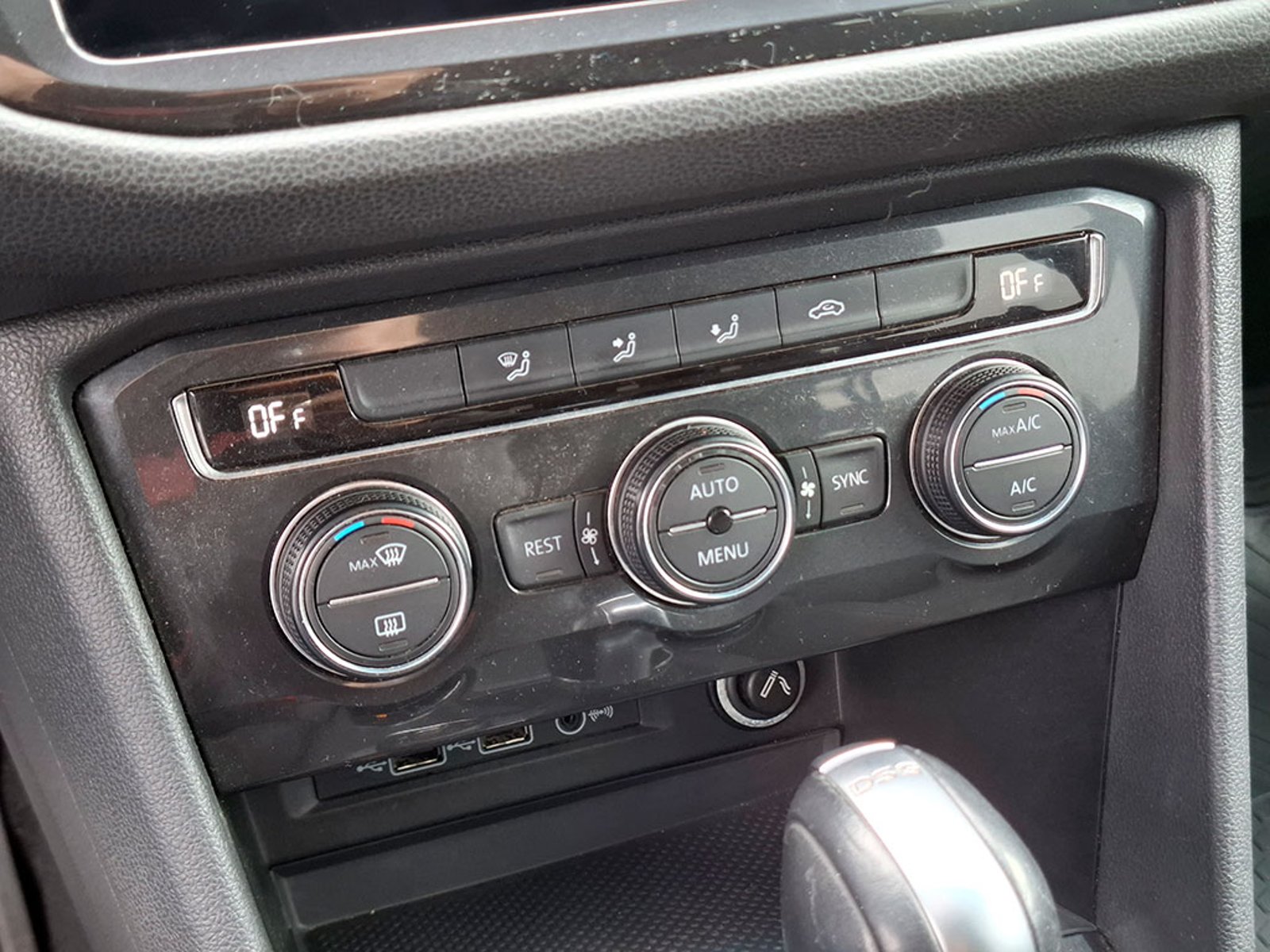 Volkswagen TIGUAN COMFORTLINE 4MOTION AT DIESEL 7 PASAJEROS 2020 - Imagen 15 de 20