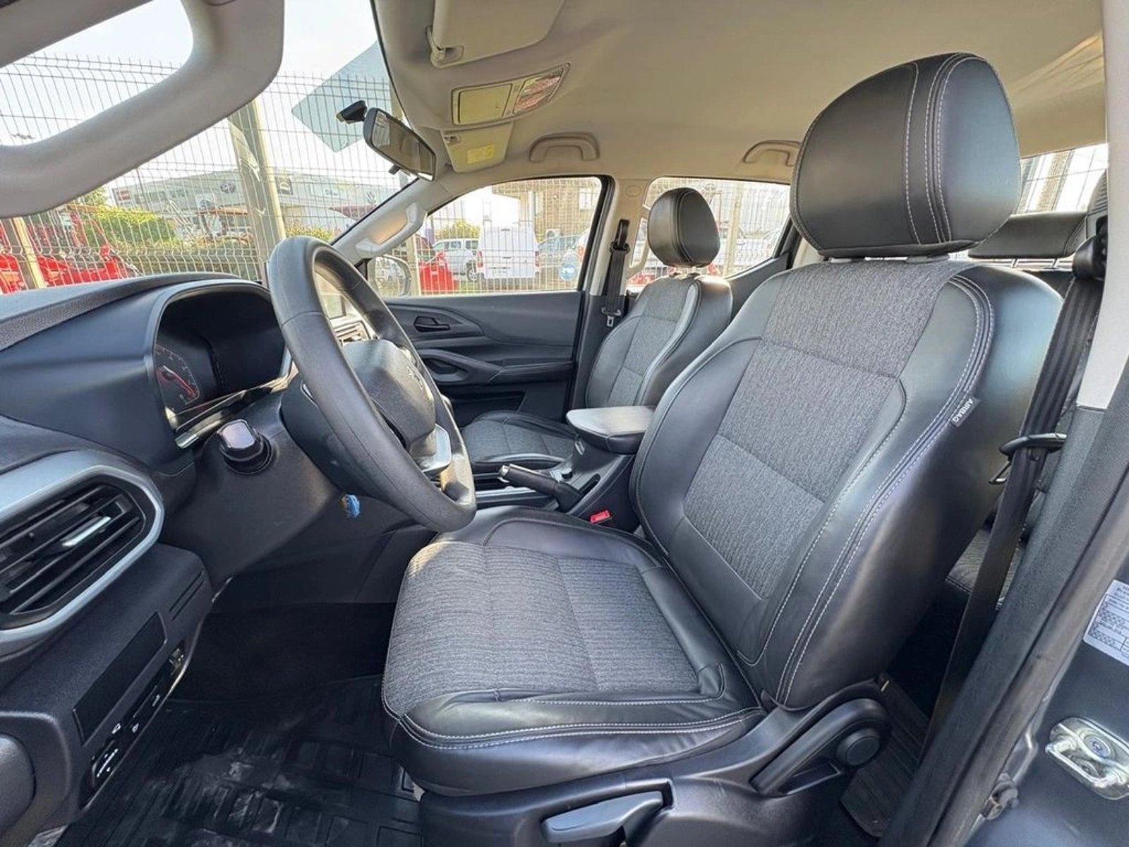PEUGEOT LANDTREK 4X4 1.9 MT 2023 - Imagen 8 de 12