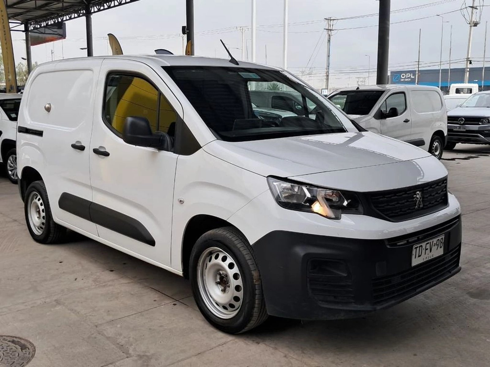 Peugeot PARTNER L1 1.5 HDI MT 4X2 2024 - Foto 4 de 20