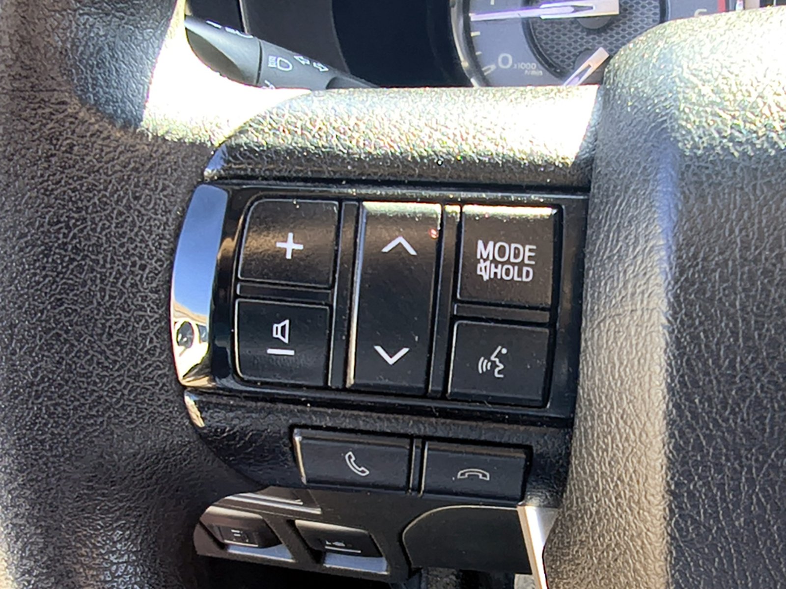 Toyota HILUX 2.4 Diesel 4x4 T/M 2024 - Imagen 13 de 20