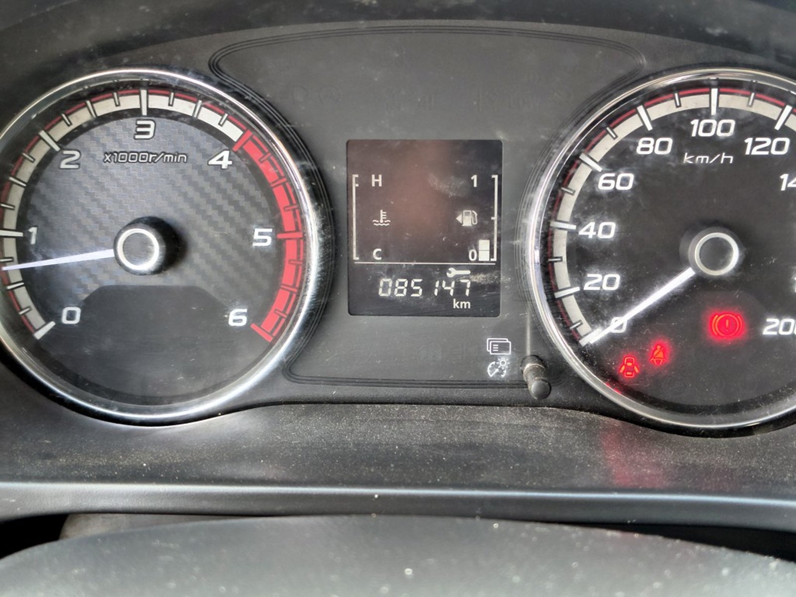 Mitsubishi L200 L200 KATANA 2.4 Diesel 4X2 T/M 2023 - Imagen 13 de 20