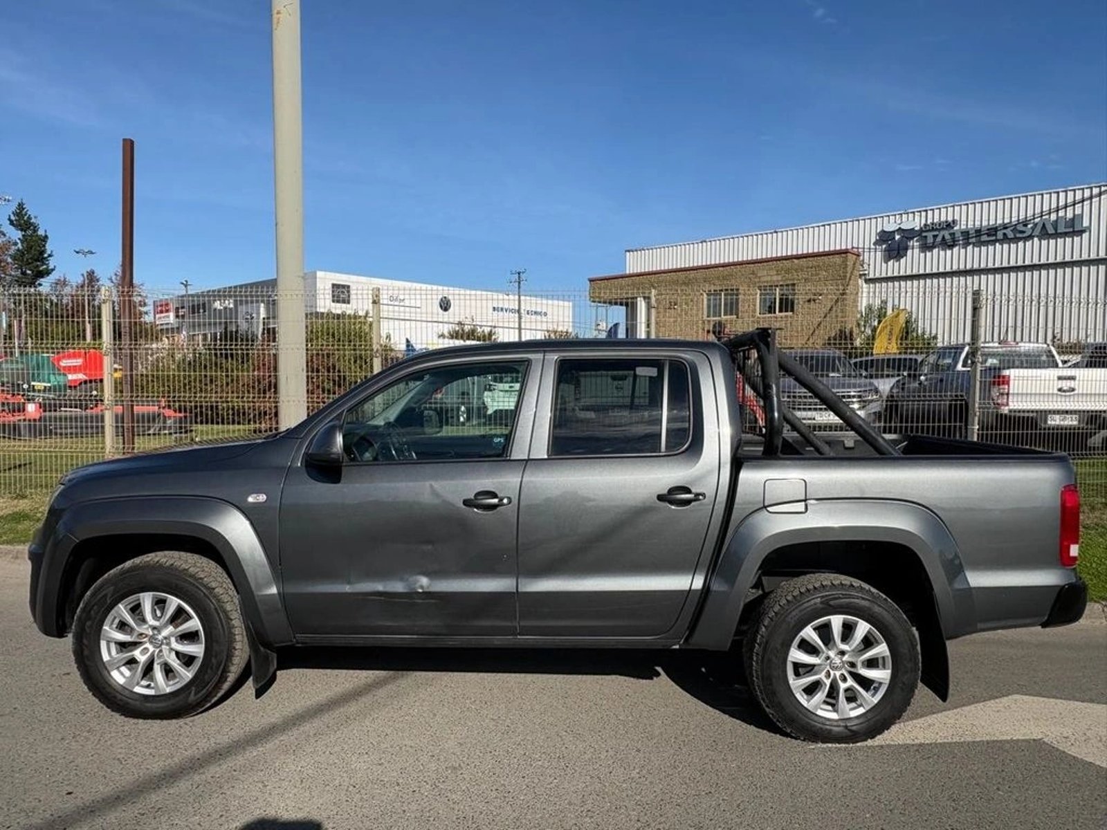 VOLKSWAGEN AMAROK TRENDLINE 4X2 MT 2023 - Imagen 4 de 13