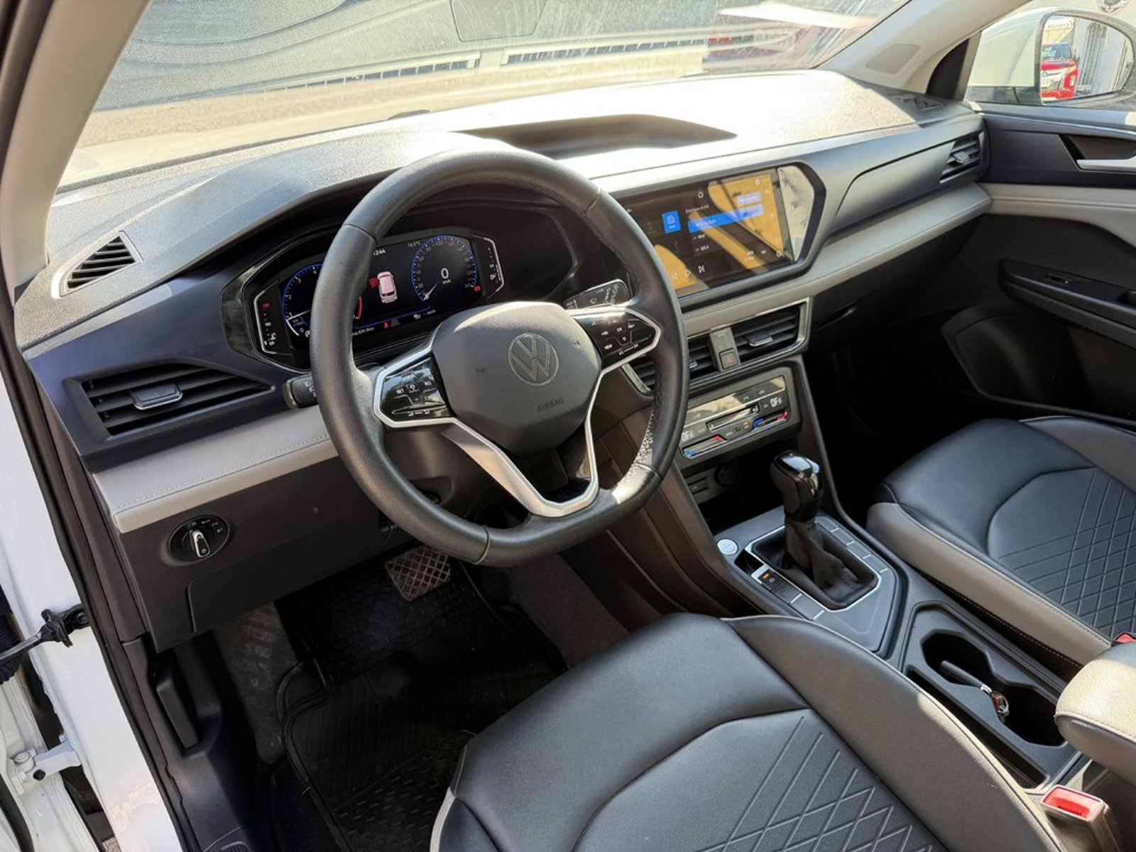 VOLKSWAGEN TAOS 1.4 TSI HIGHLINE 2025 - Imagen 11 de 20