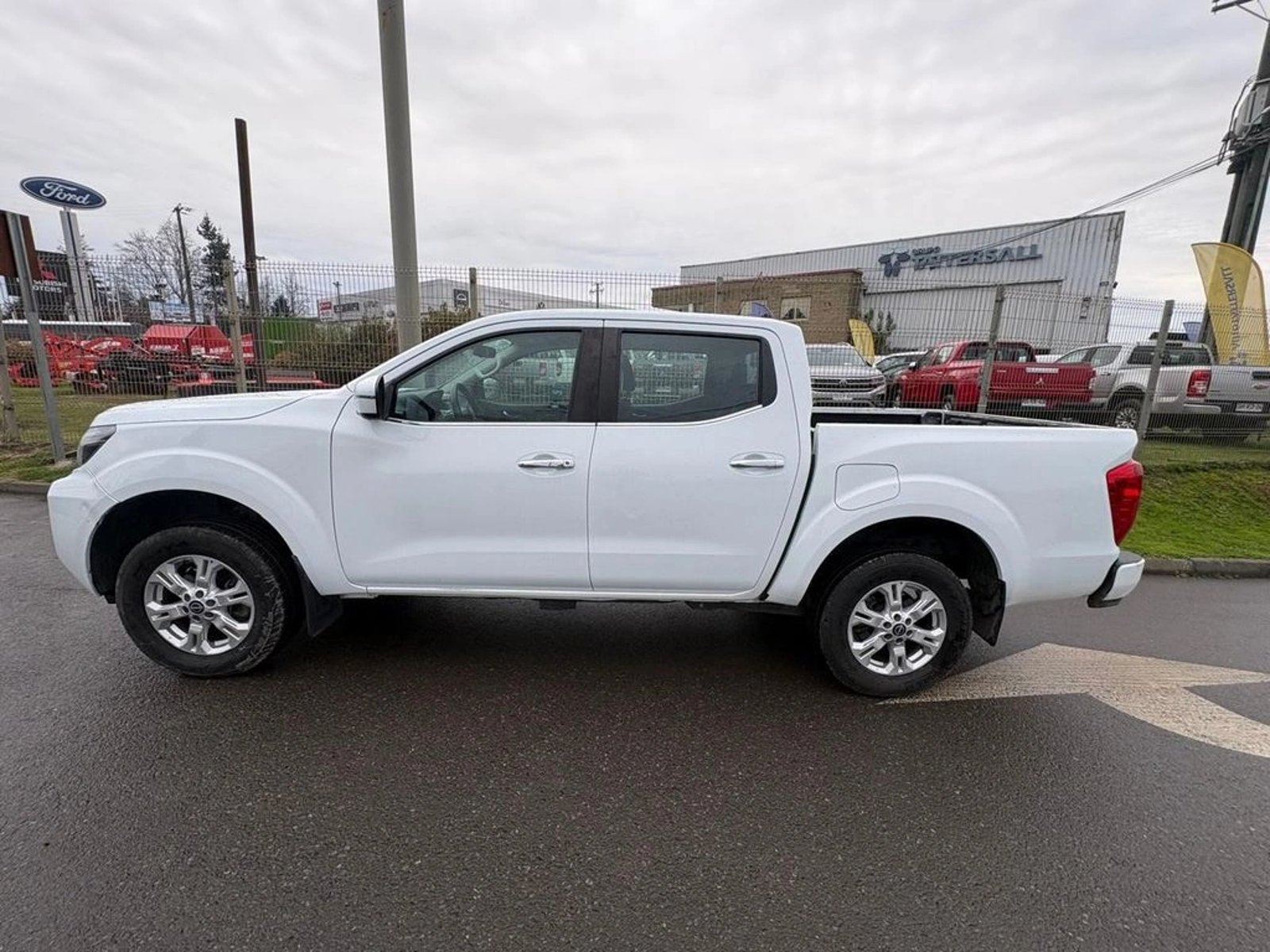 Nissan NAVARA 2.3 MT 4X2 2023 - Imagen 4 de 11