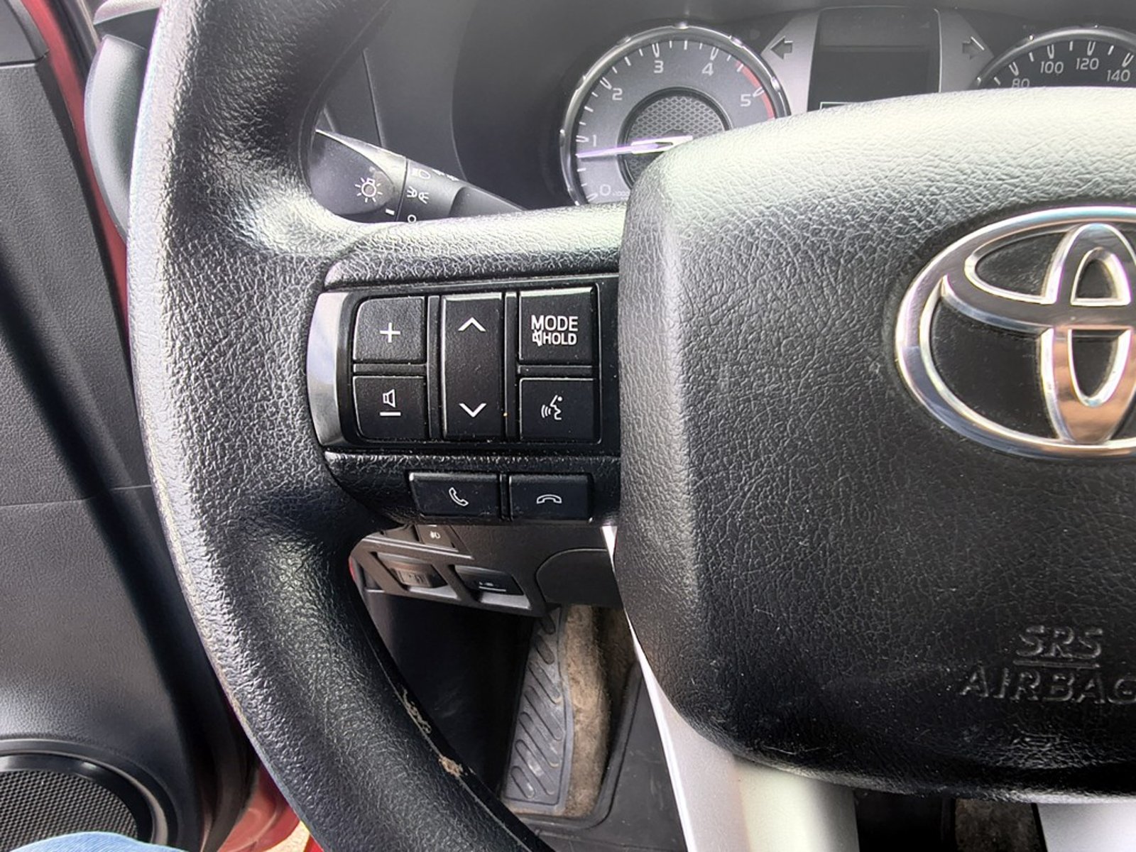 TOYOTA HILUX HILUX TSS 2.4 Diesel 4X2 T/M 2022 - Imagen 15 de 20
