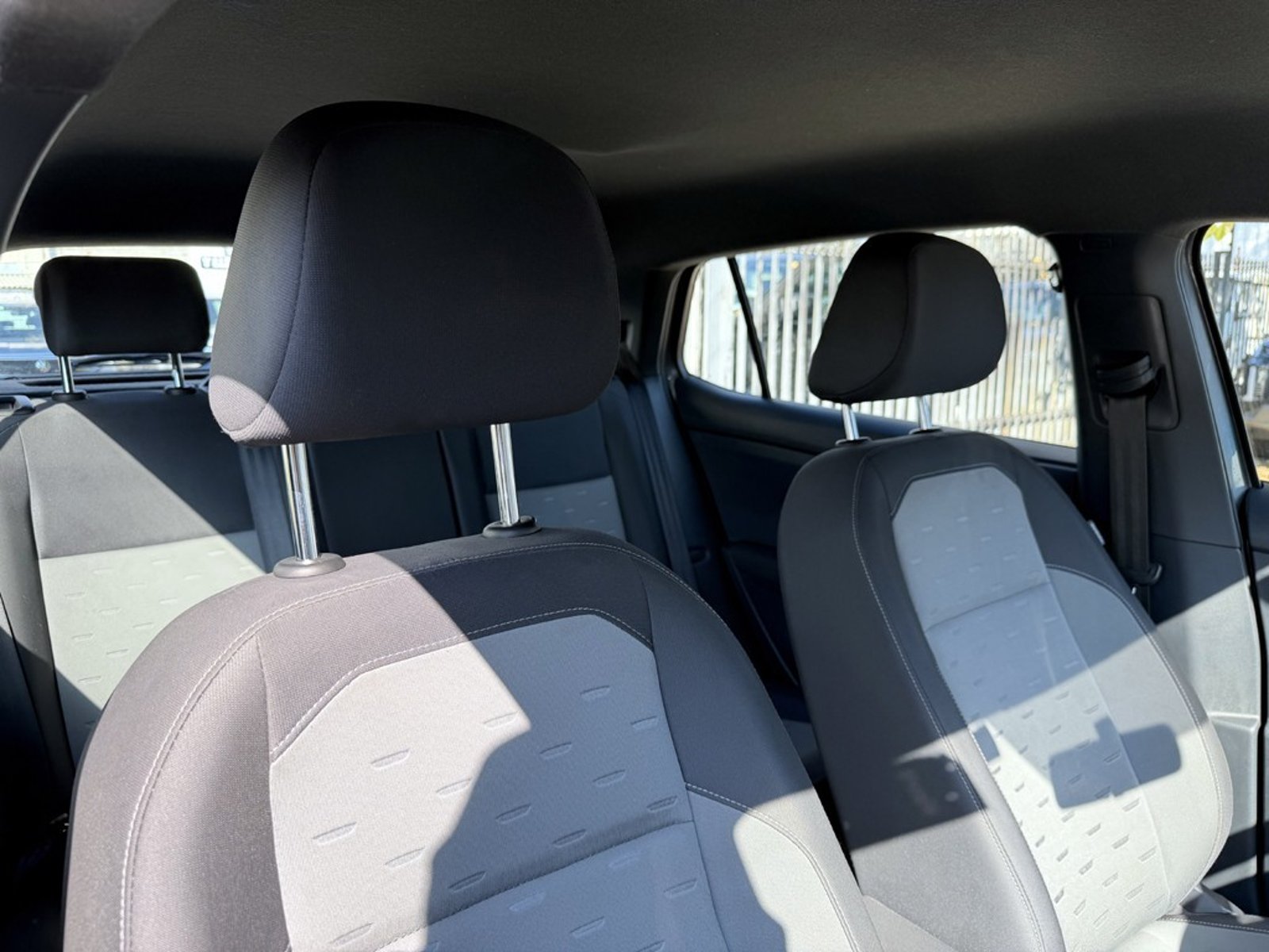 Volkswagen T-CROSS 1.0 TSI COMFORTLINE AT 2024 - Imagen 20 de 20