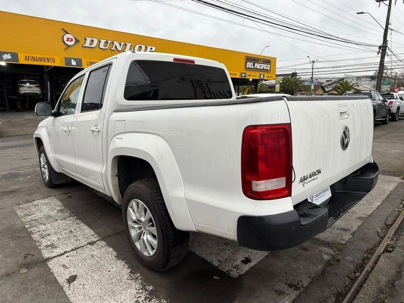 Volkswagen AMAROK 2.0 COMFORTLINE 4X4 AT 2023 - Imagen 7 de 12