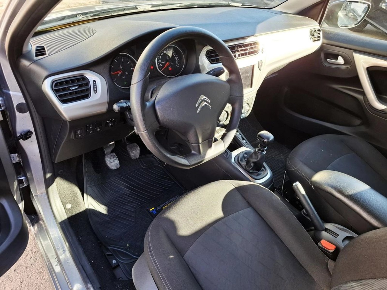 CITROEN C-ELYSEE 1.5 2025 - Imagen 15 de 20
