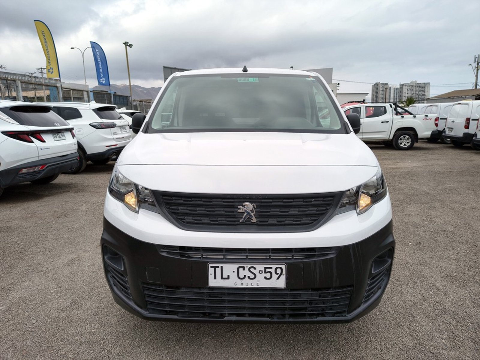 Peugeot PARTNER L1 1.5 Diesel 4X2 T/M 2024 - Foto 2 de 16
