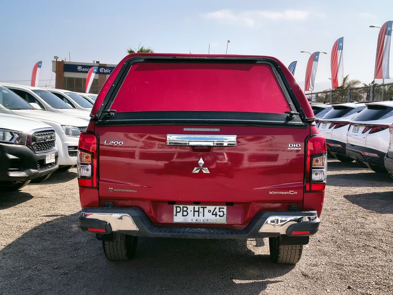 Mitsubishi L200 2.4 KATANA CR 2021 - Imagen 6 de 20