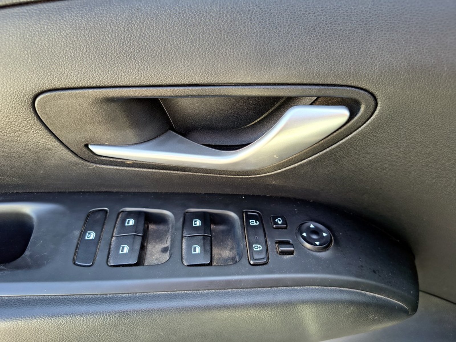 HYUNDAI TUCSON 2.0 Gasolina 4x4 T/A 2024 - Imagen 9 de 20