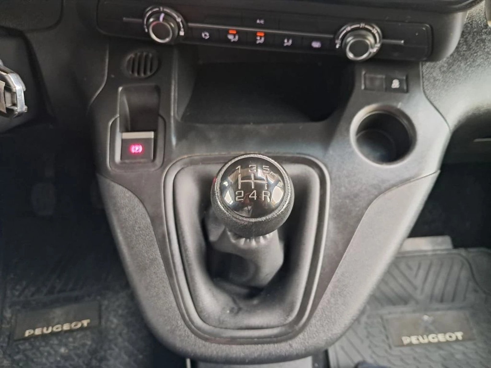 PEUGEOT PARTNER 1.6 L1 HD1 MT 2021 - Imagen 17 de 19
