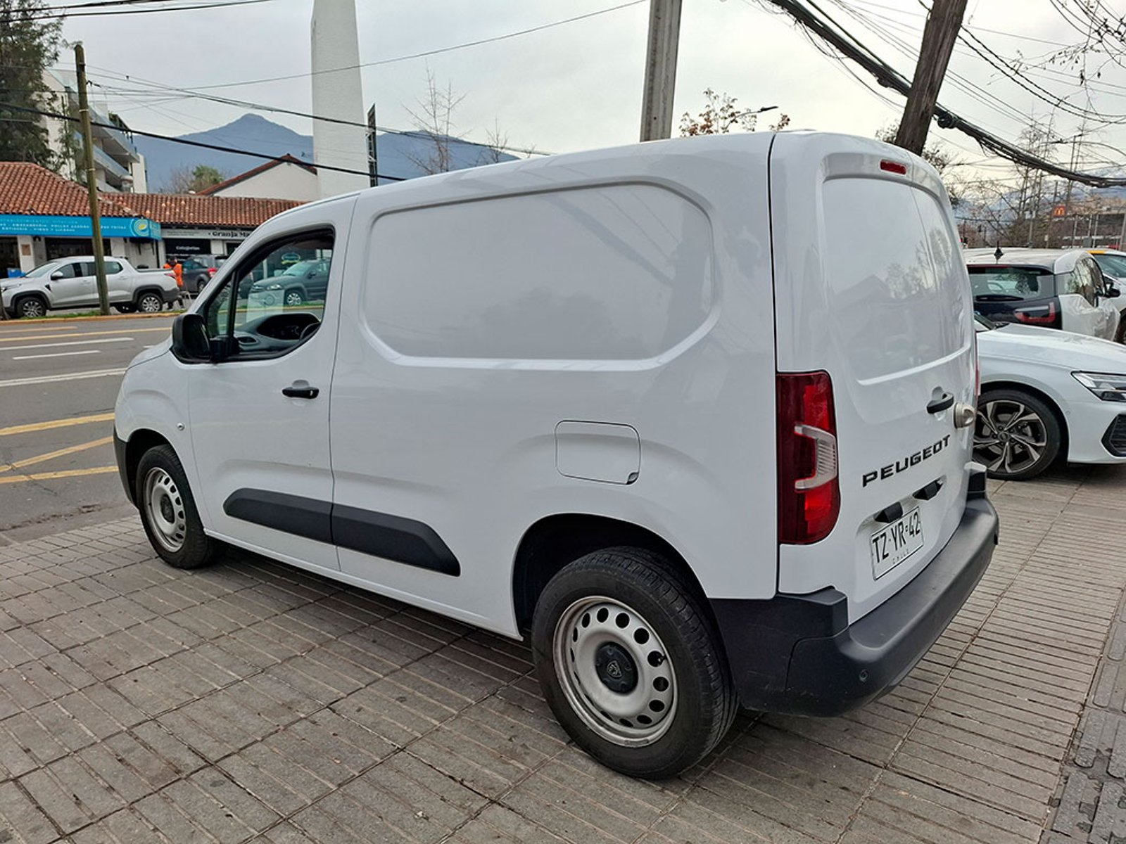 Peugeot PARTNER PARTNER L1 1.5 2025 - Foto 4 de 17