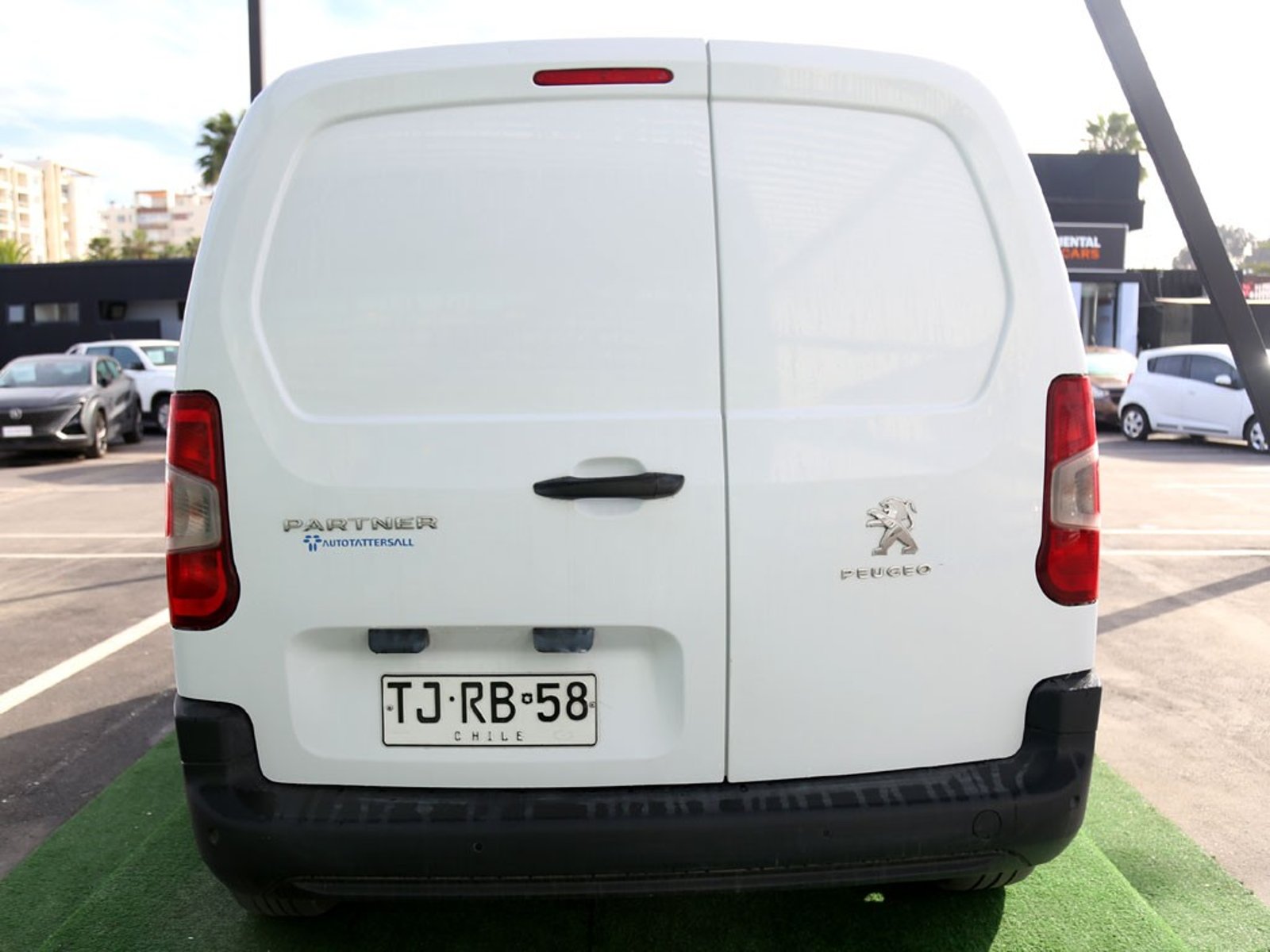 Peugeot PARTNER 1.5 L1 MT DIESEL 2024 - Imagen 8 de 19