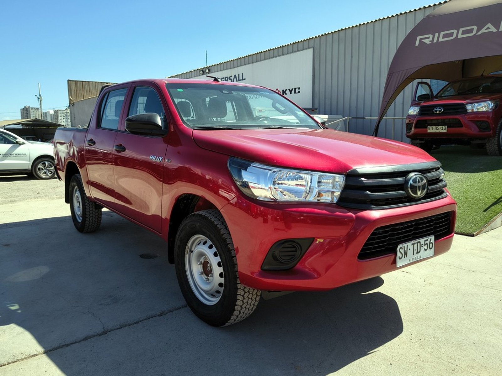 TOYOTA HILUX 2.4 DX 4X2 DIESEL MT 2023 - Imagen 3 de 19
