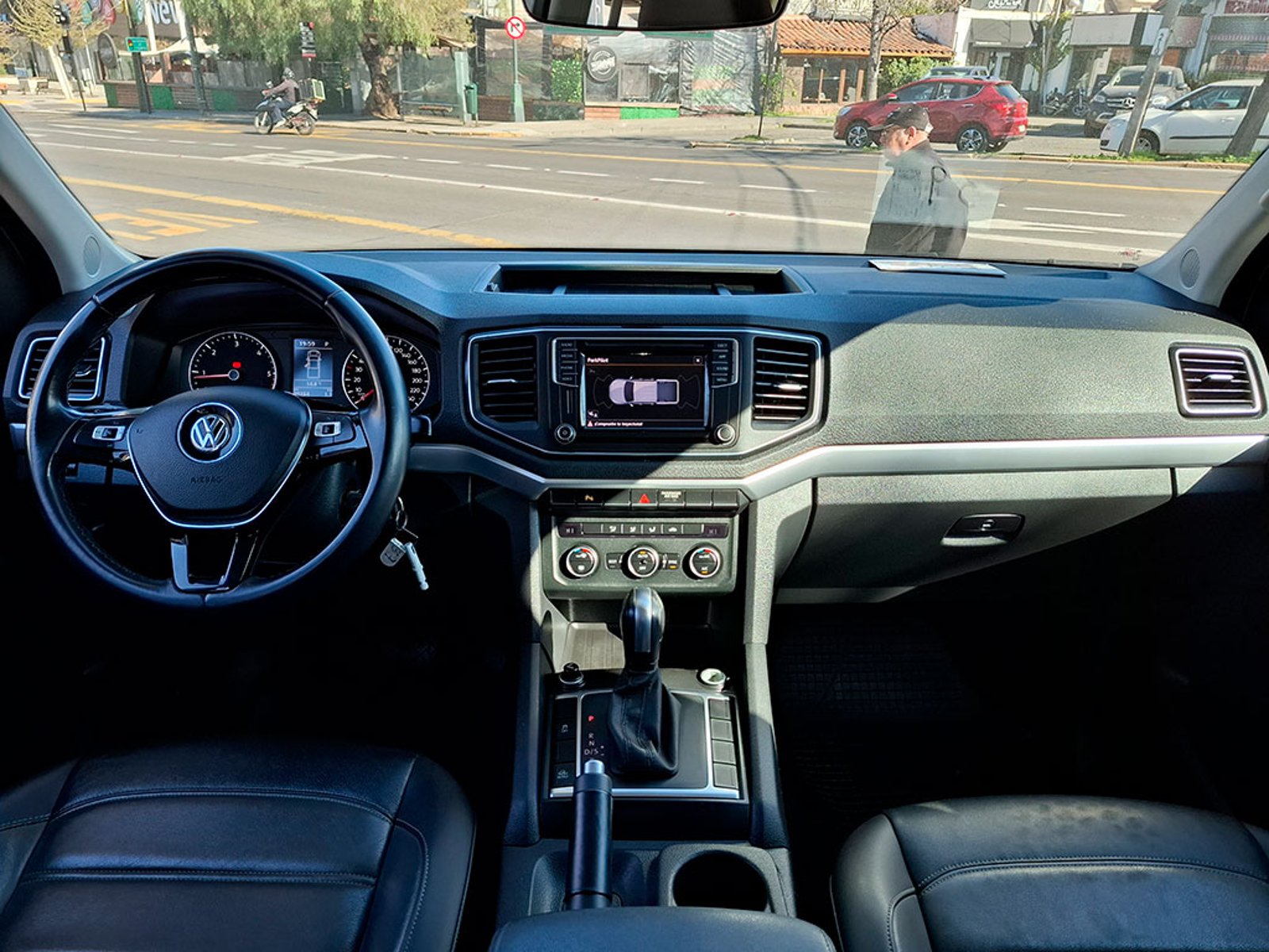 Volkswagen AMAROK 2.0 HIGHLINE 4MOTION 2023 - Imagen 9 de 20