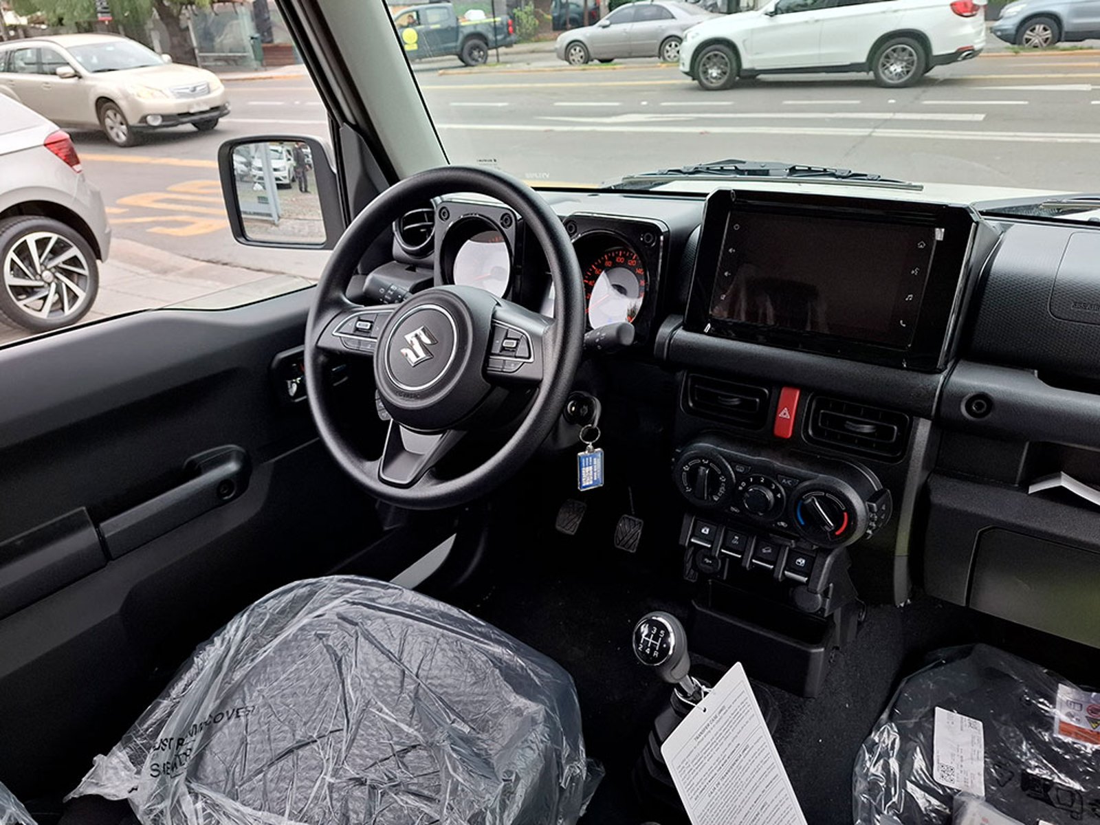 Suzuki JIMNY GL WINCHE MT 4X4 2026 - Imagen 9 de 20