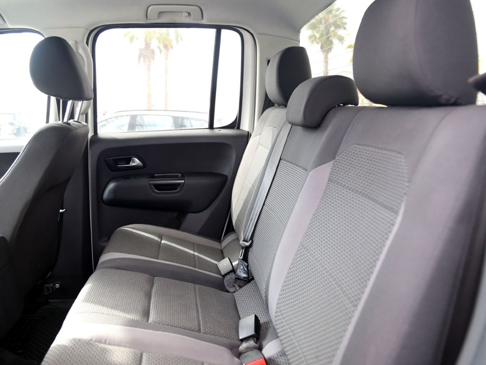 VOLKSWAGEN AMAROK 2.0 TREDLINE 4X4 MT 2023 - Imagen 20 de 20