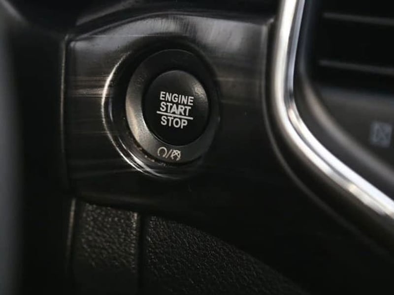 Jeep GRAND CHEROKEE 3.6 LAREDO 4X2 AT 5P 2020 - Imagen 18 de 20