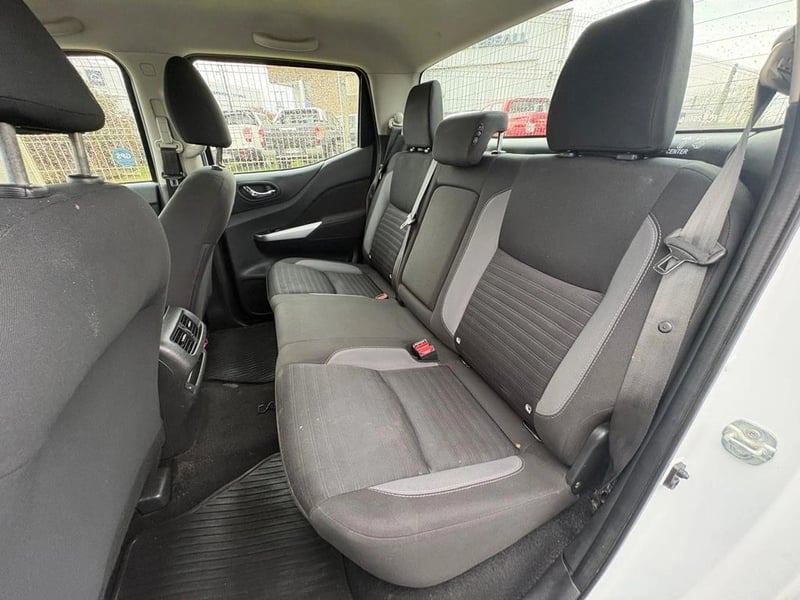 Nissan NAVARA 2.3 MT 4X2 2023 - Imagen 11 de 11
