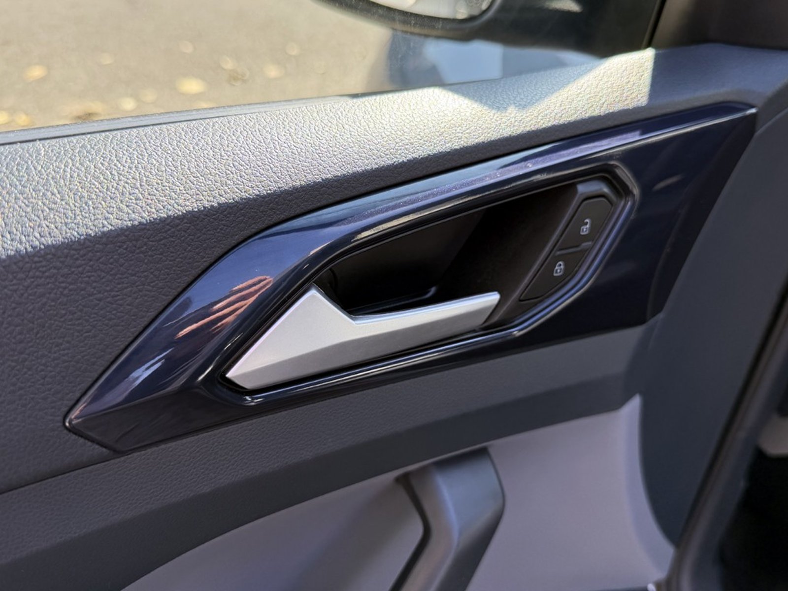 VOLKSWAGEN T-CROSS 1.0 COMFORTLINE AT 2024 - Imagen 11 de 20
