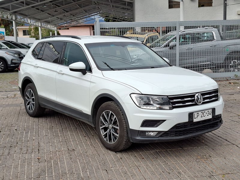 Volkswagen TIGUAN COMFORTLINE 4MOTION AT DIESEL 7 PASAJEROS 2020 - Imagen 3 de 20