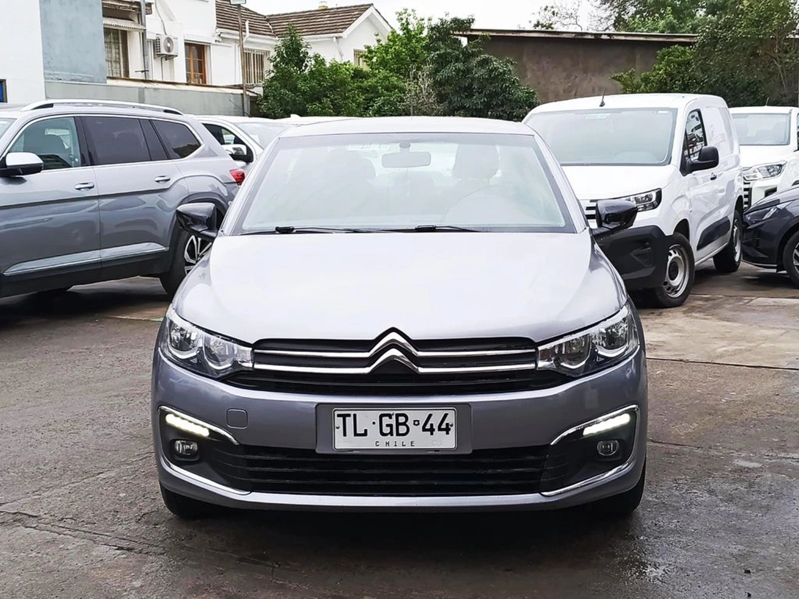 Citroën C-ELYSEE 1.5 BlueHDI 2024 - Foto 2 de 20