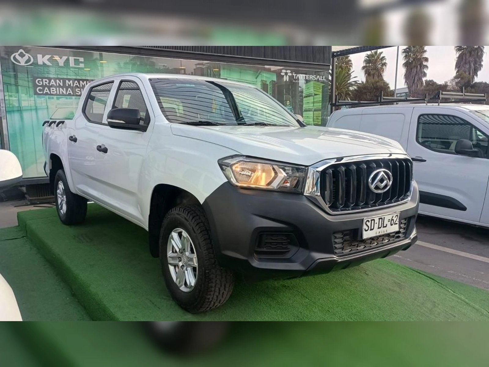 MAXUS T60 2.8 DX DIESEL DOB. CAB 4X2 6MT 4P 2022 - Imagen 3 de 10