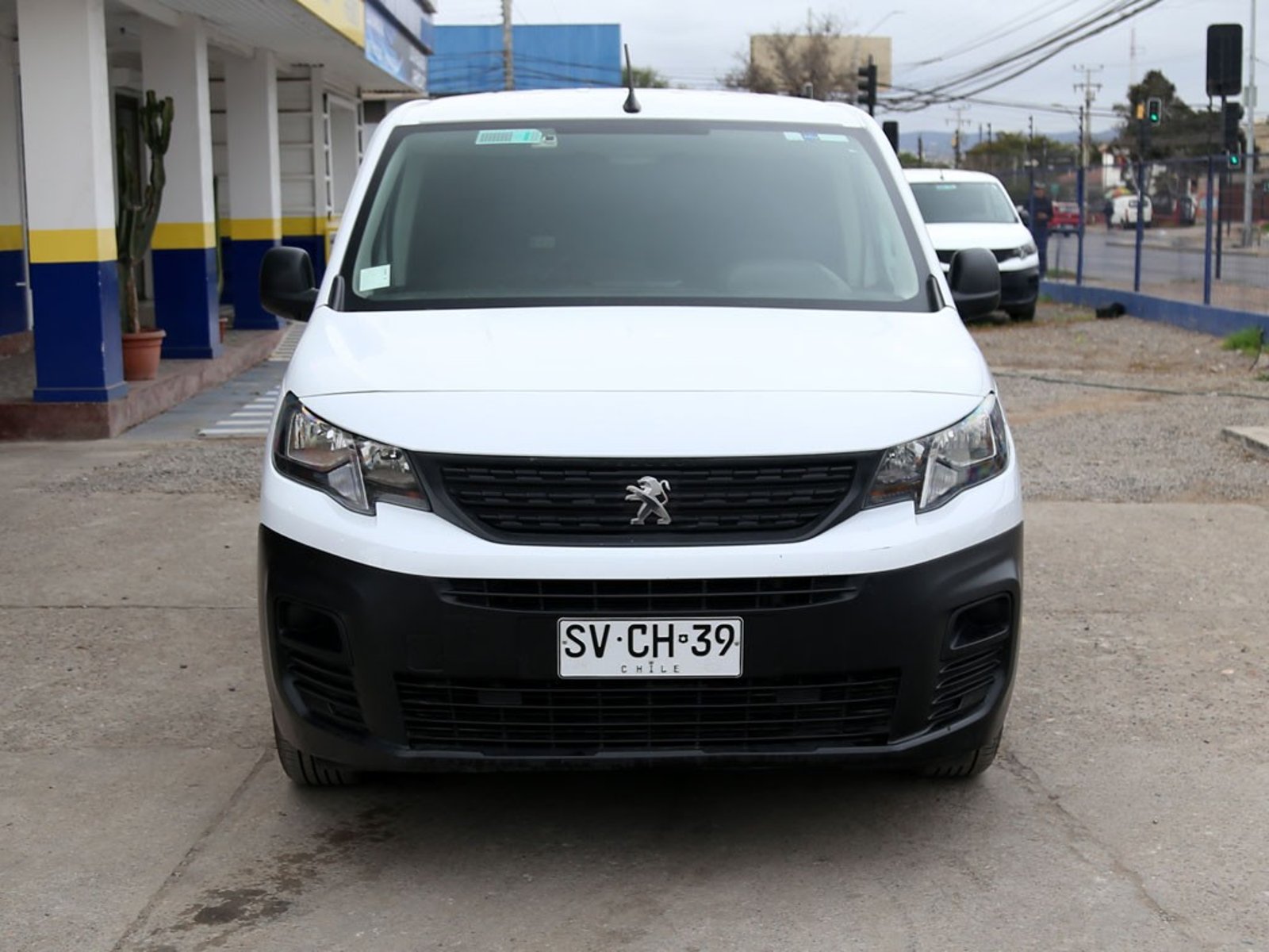 Peugeot PARTNER 1.5 L1 HDI DIESEL 100HP 4X2 MT 5P 2023 - Foto 2 de 20