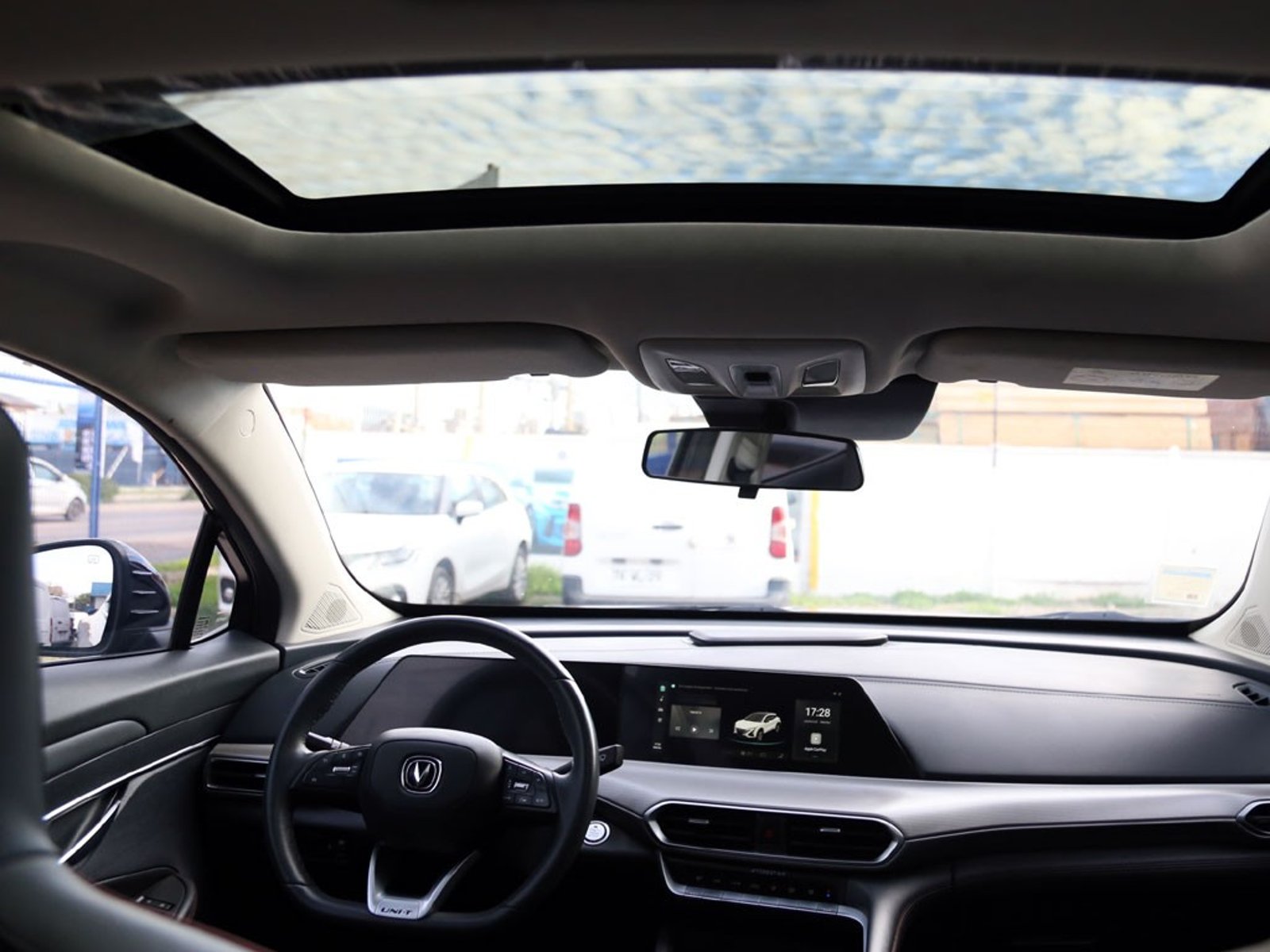 Changan UNI-T LUXURY 1.5 AUT 2023 - Imagen 18 de 20