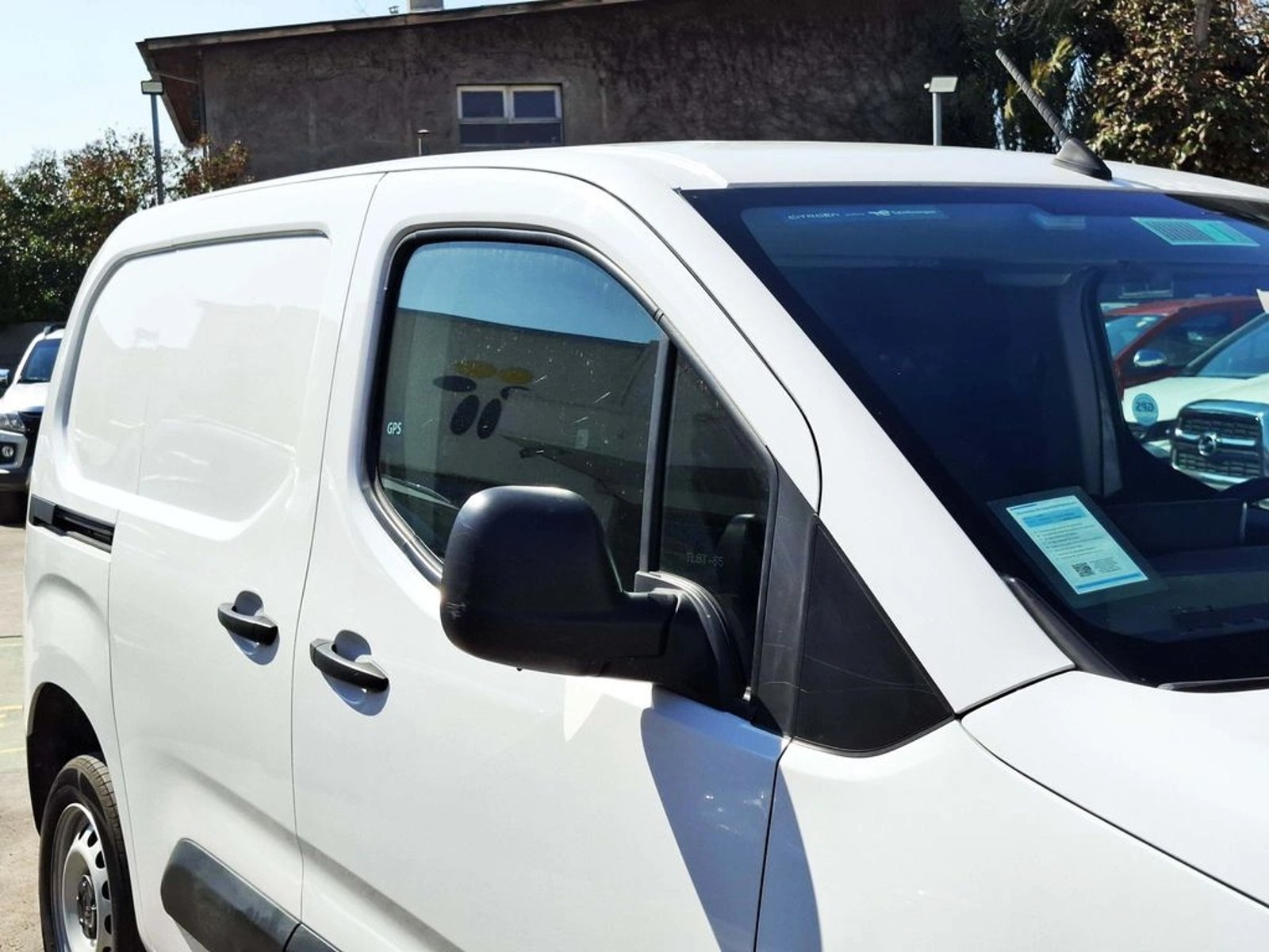 Citroën BERLINGO 1.5 BlueHDI 2024 - Foto 5 de 20