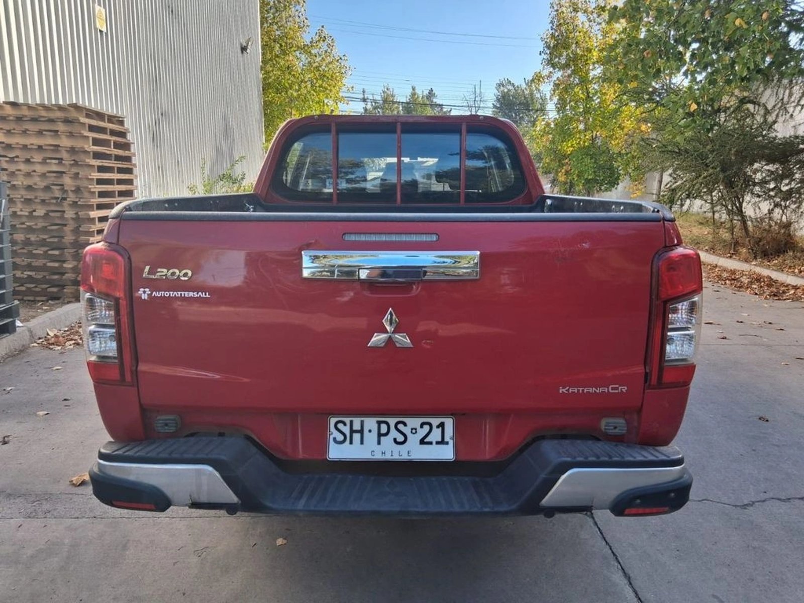 MITSUBISHI L200 KATANA CR 2.4 DC 4x2 2022 - Imagen 4 de 12