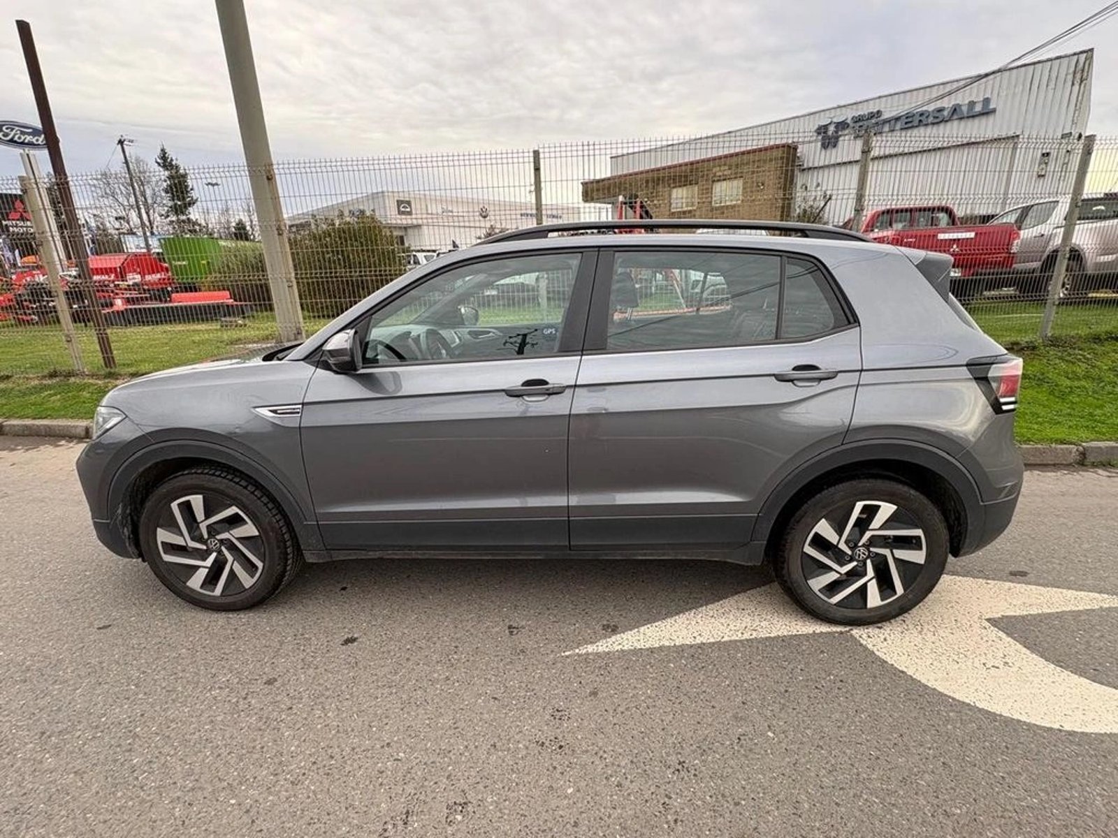 Volkswagen T-CROSS 1.0 TSI COMFORTLINE AT 2025 - Imagen 4 de 12