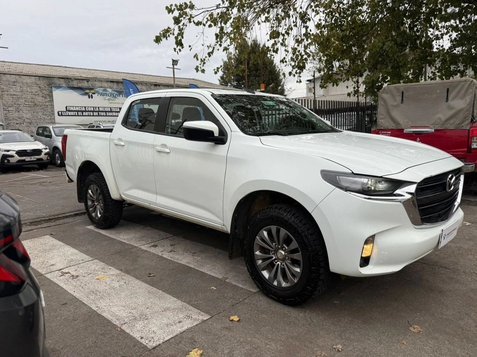 MAZDA BT-50 3.0  4X4  MT 2023 - Foto 3 de 15