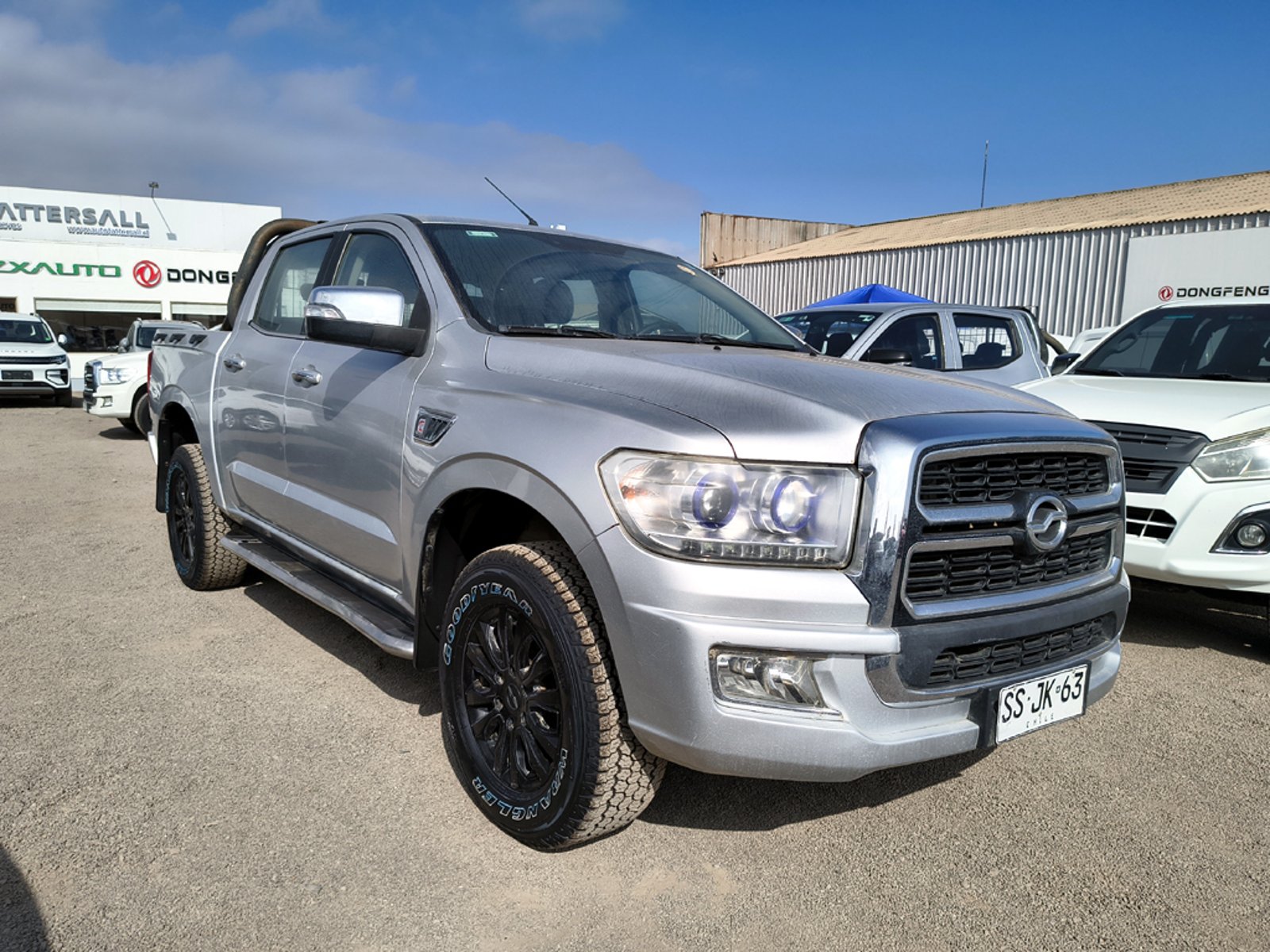 ZX Auto TERRALORD 2.5 Diesel 4x4 T/M 2023 - Foto 3 de 19